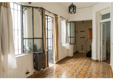 CAÑUELAS -CASA ANTIGUA RECICLADA A LA VENTA ¡APTA CREDITO HIPOTECARIO!