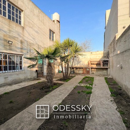 Larrea 1694 esquina Castelli, a solo 100 mts de Ruta 205 - Cañuelas-Casa en venta