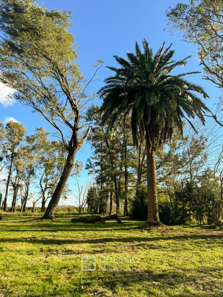 Cañuelas , B° Villa Adriana -Casa quinta en venta 