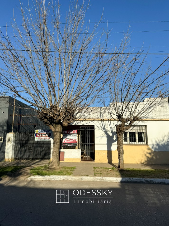 Cañuelas -Casa a reciclar en excelente ubicacion 