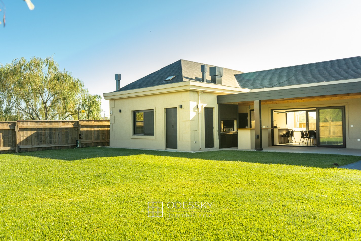Cañuelas -Espectacular casa a la venta -Verla es comprarla !