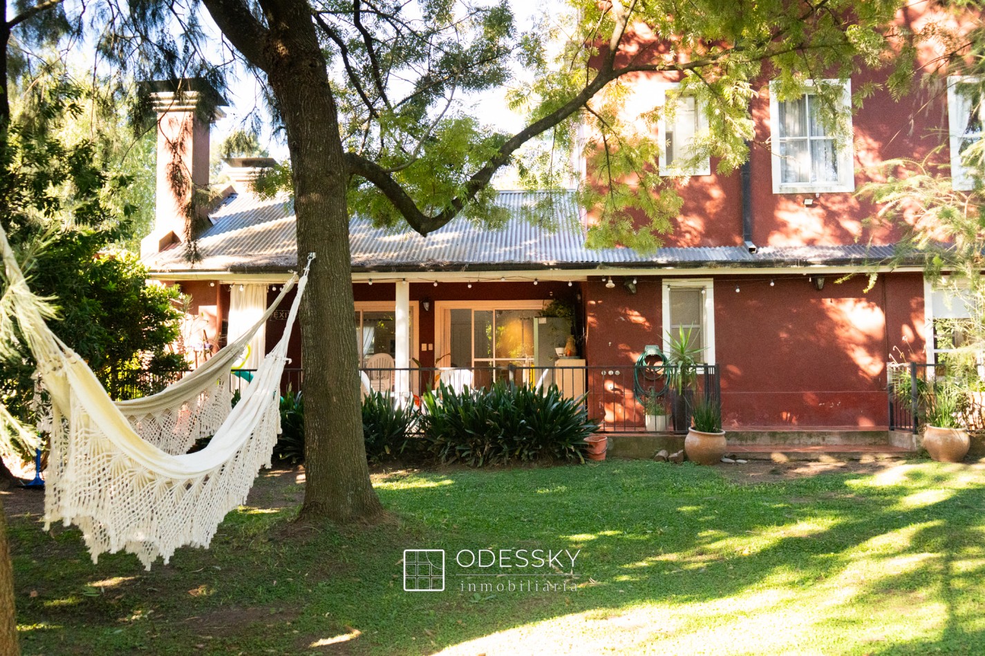 Cañuelas -Hermosa casa en B° privado El palomar -Apta credito hipotecario !