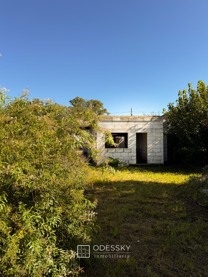 Cañuelas -Casa a terminar en hermoso barrio !