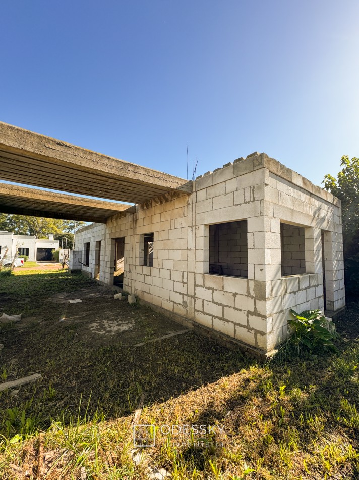 Cañuelas -Casa a terminar en hermoso barrio !