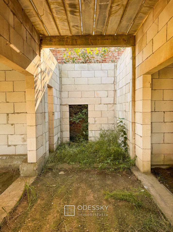 Cañuelas -Casa a terminar en hermoso barrio !