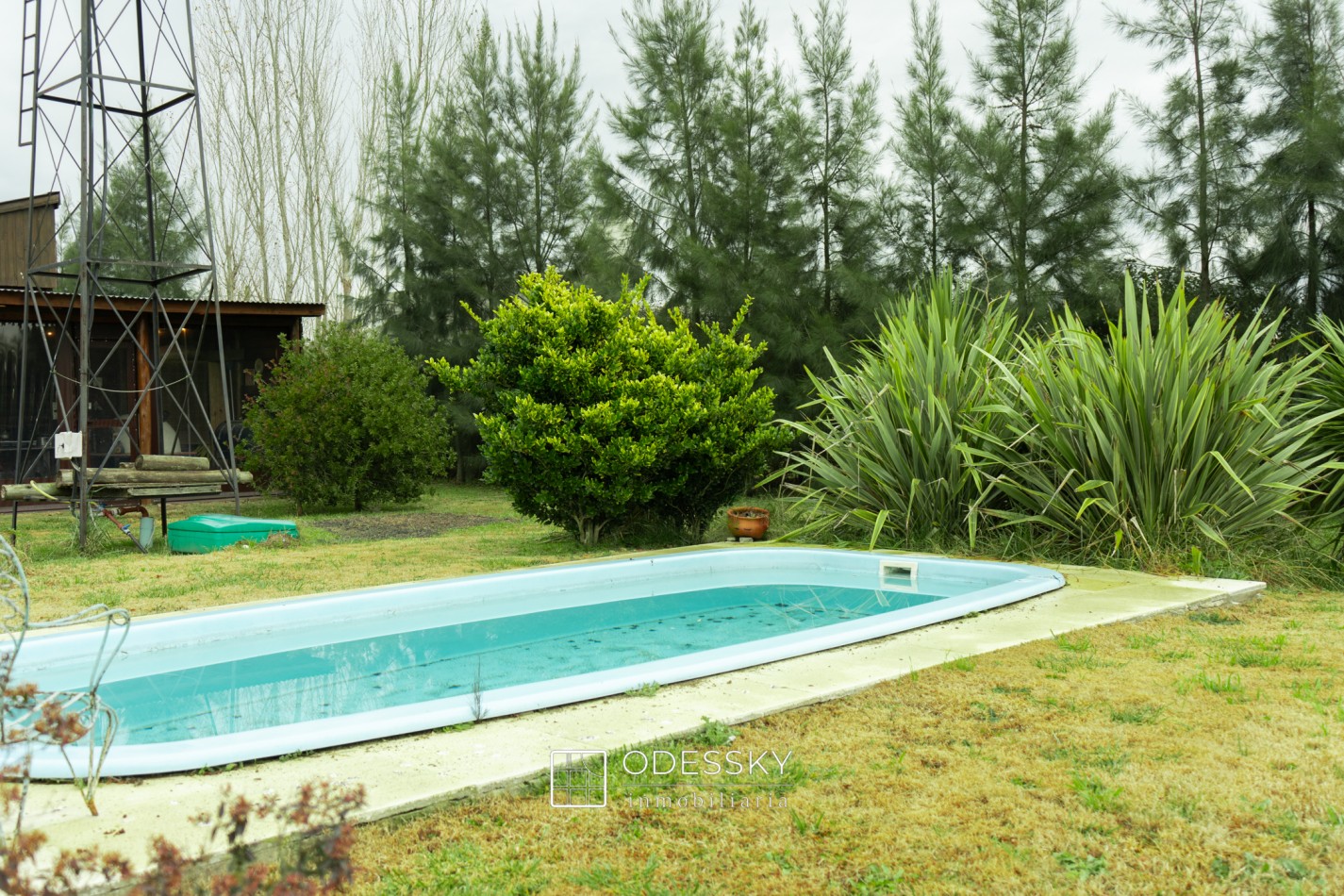 VENDIDO ! Uribelarrea- Cabaña de Troncos con Pileta y Gran Parque - Barrio abierto Quintas de Uribe