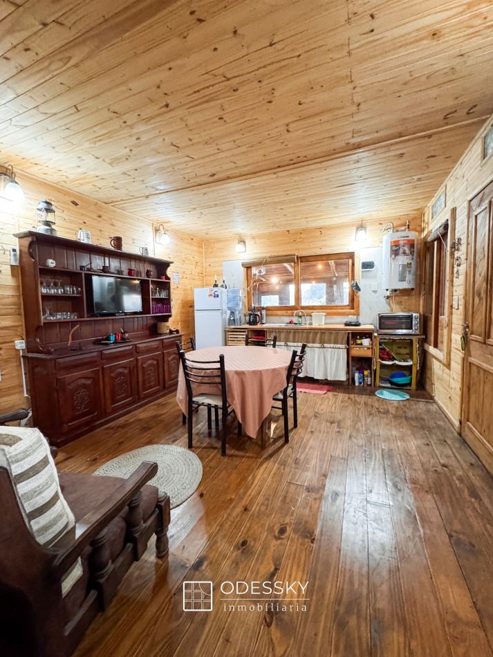 VENDIDO ! Uribelarrea- Cabaña de Troncos con Pileta y Gran Parque - Barrio abierto Quintas de Uribe