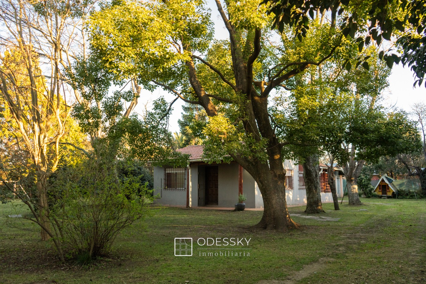 Cañuelas-Casa Quinta en Venta en la Localidad de Villa Adriana