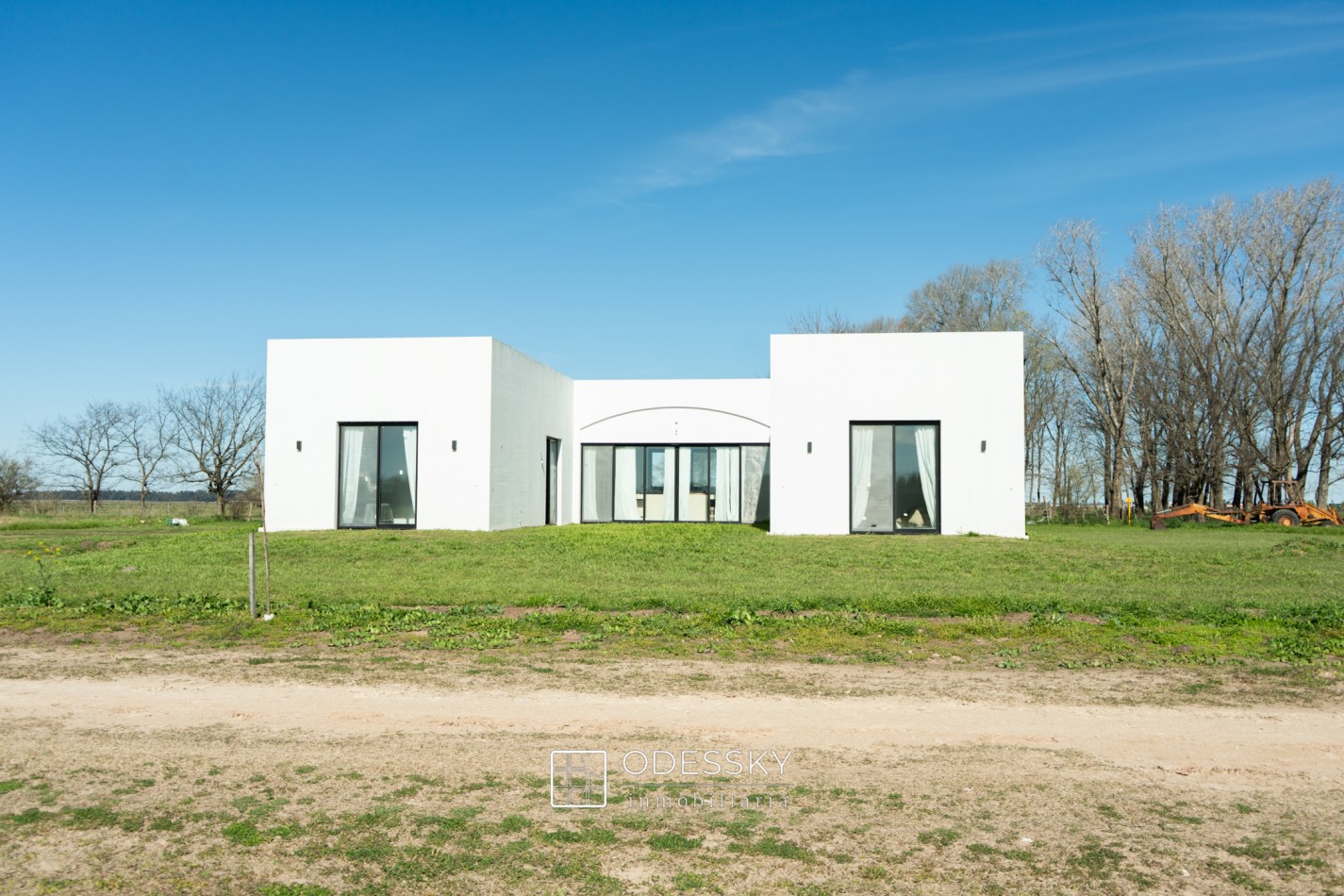 OPORTUNIDAD DEL AÑO !!!! En Venta ! Casa de Campo en Puesto viejo , Club de campo de polo . Pequeño anticipo y 120 cuotas !!!