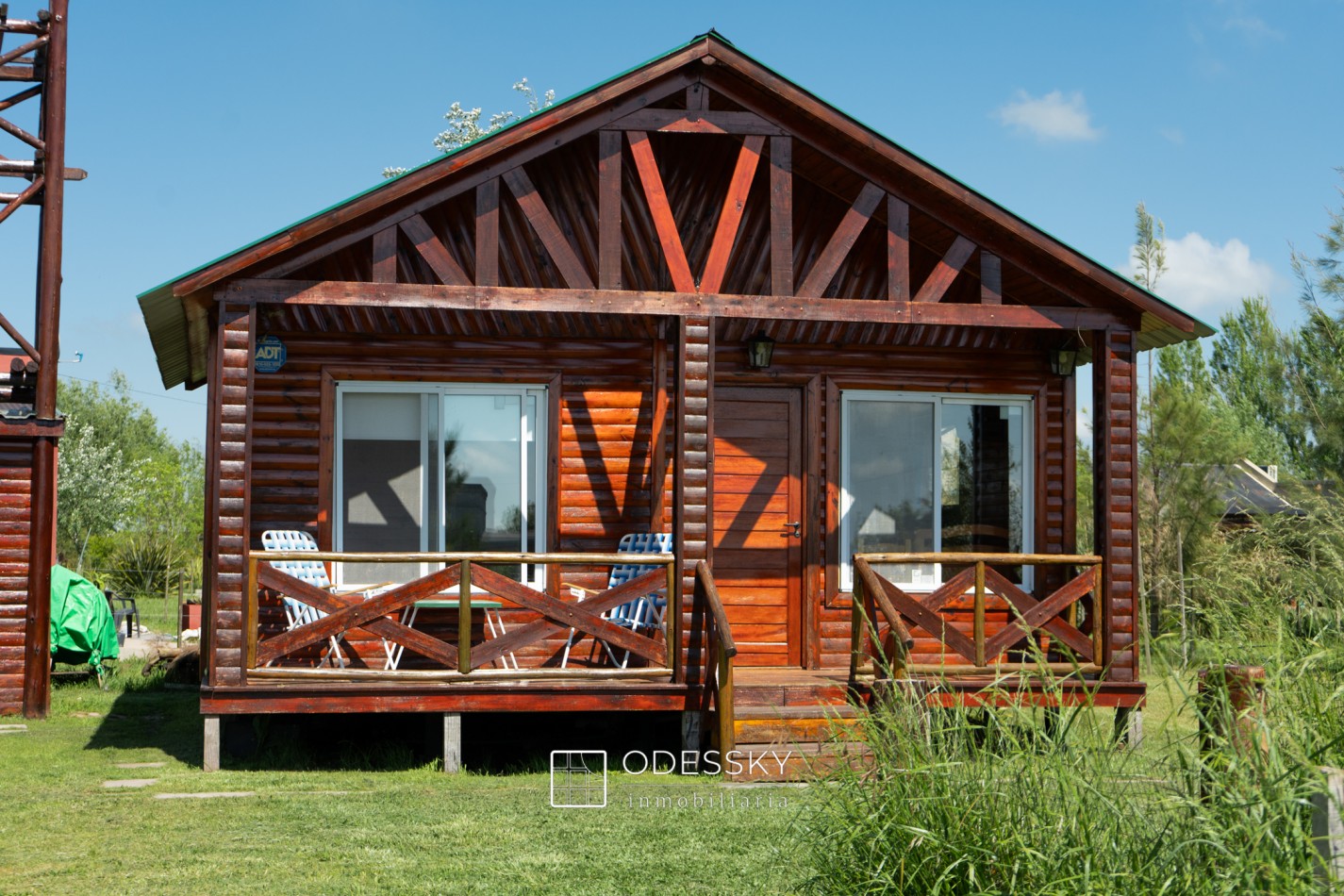 Uribelarrea - Dos Cabañas de Tronco Impecables a la Venta