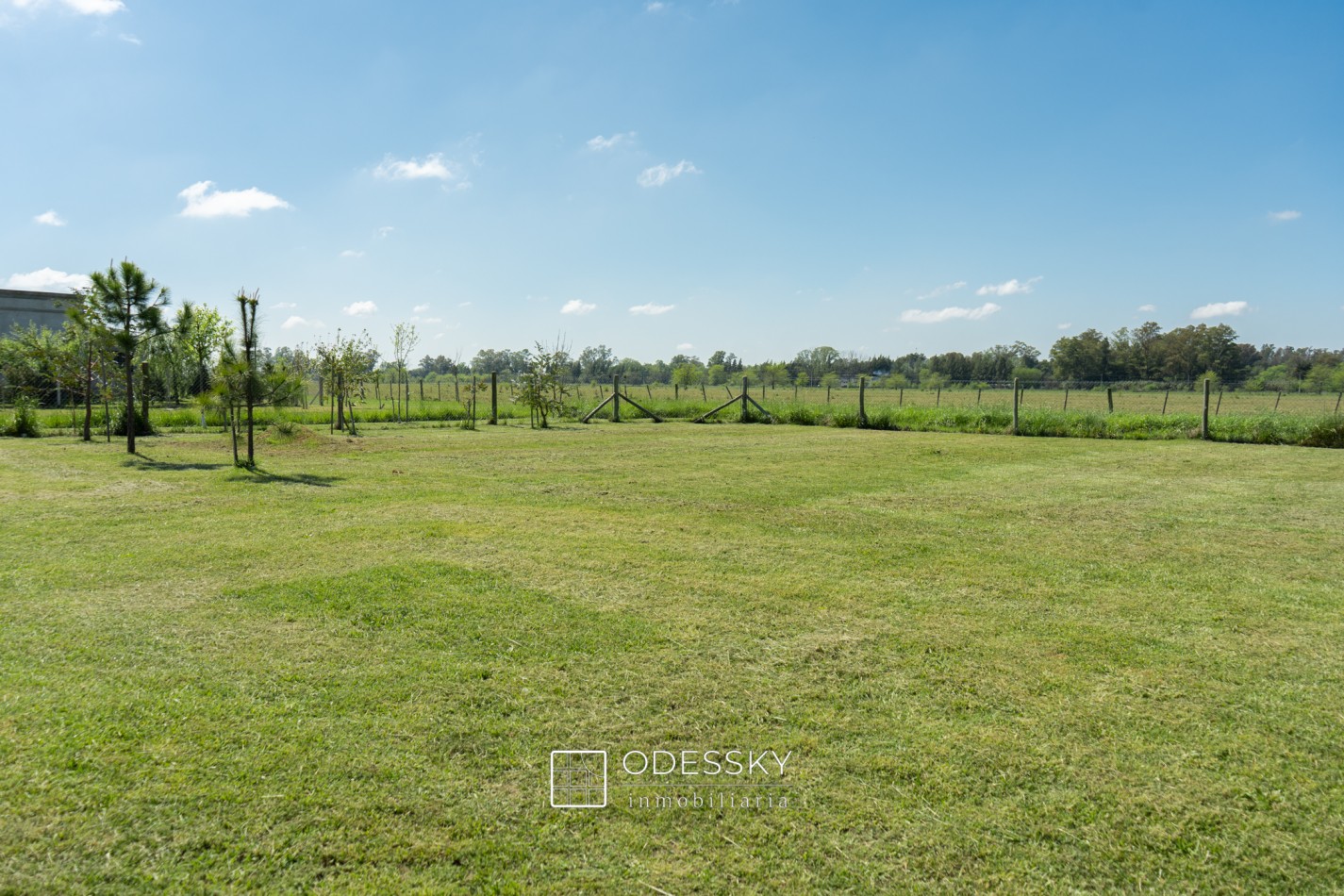 Uribelarrea - Dos Cabañas de Tronco Impecables a la Venta