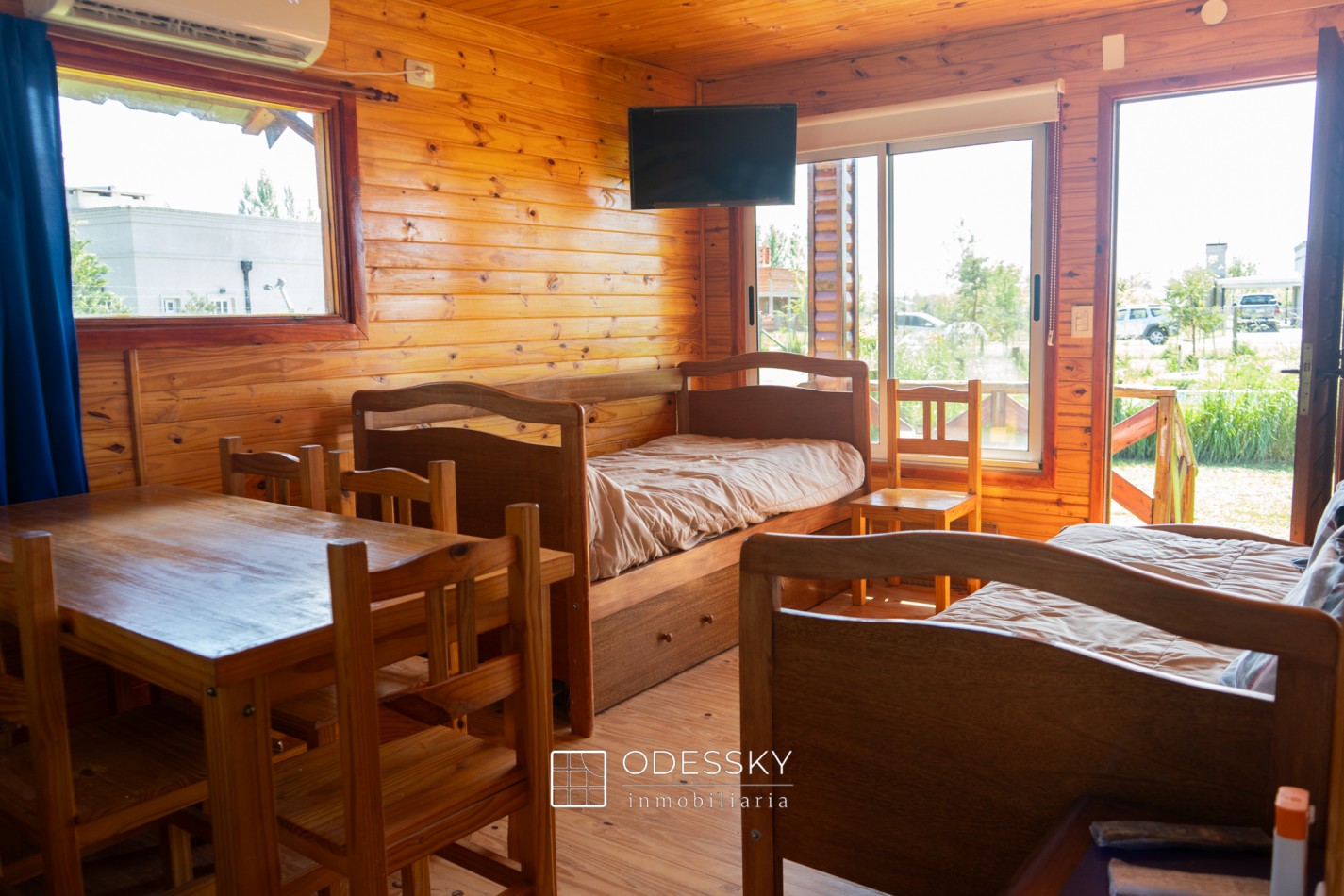 Uribelarrea - Dos Cabañas de Tronco Impecables a la Venta