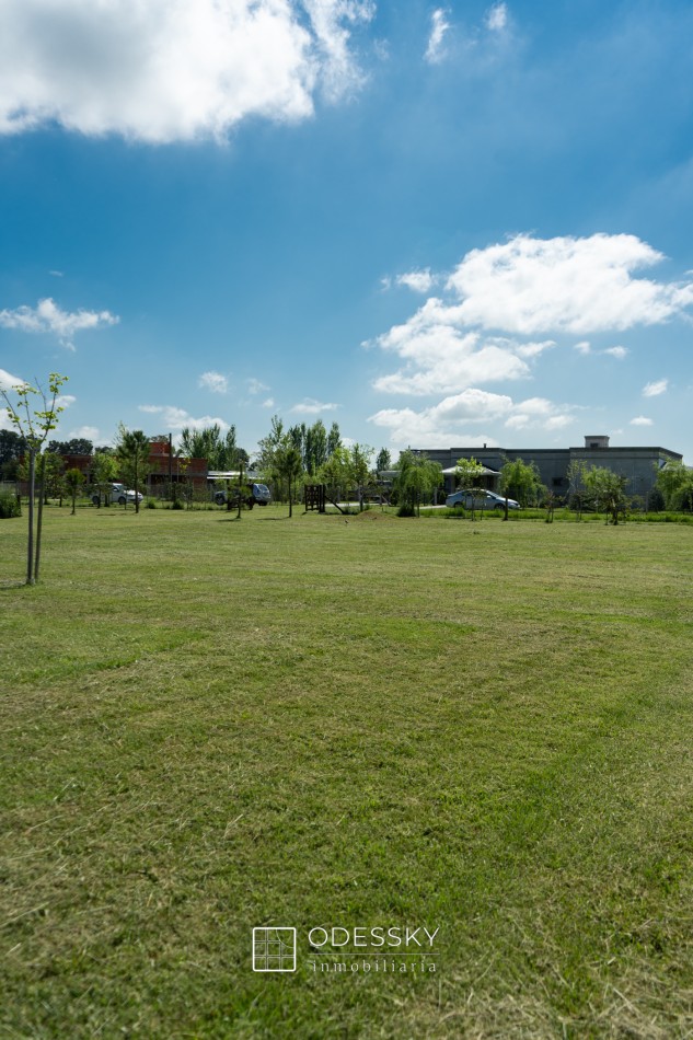 Uribelarrea - Dos Cabañas de Tronco Impecables a la Venta