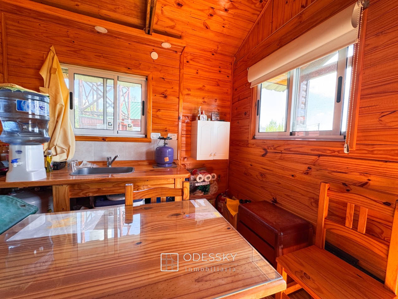 Uribelarrea - Dos Cabañas de Tronco Impecables a la Venta