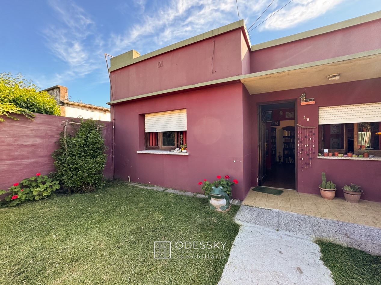 Cañuelas  - Casa en Venta - Azuenaga 40