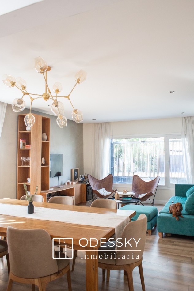 Cañuelas -Casa de espectacular diseño  en Venta 