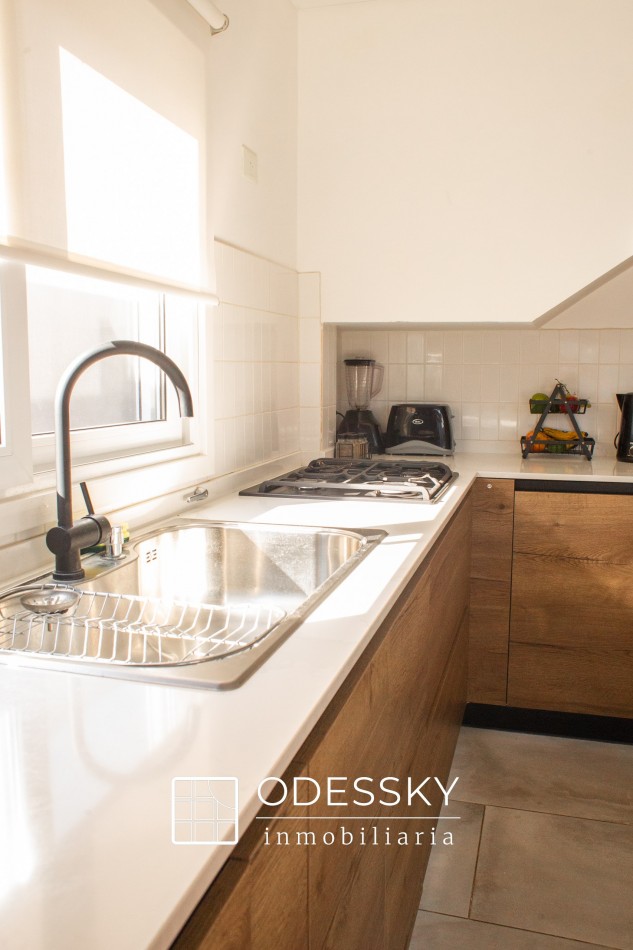 Cañuelas -Casa de espectacular diseño  en Venta 