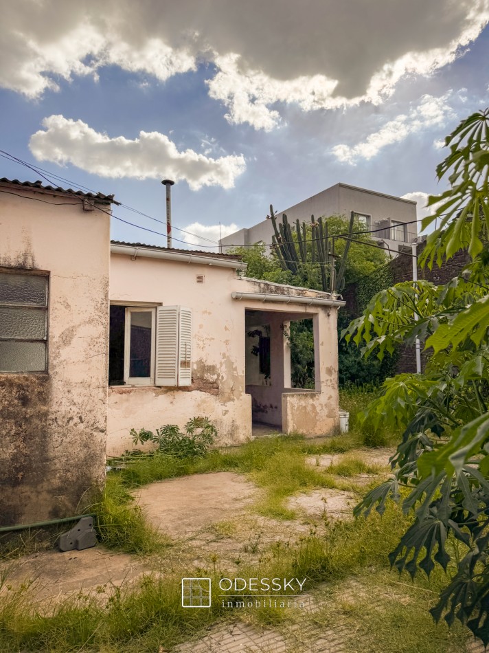 Atencion Inversores !  Propiedad unica en el corazon de Cañuelas  