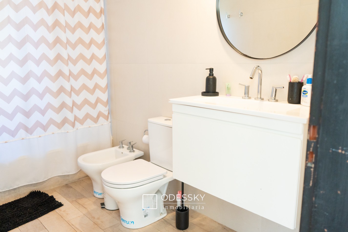 Chacras de Uribelarrea- Cañuelas - Hermosa Casa quinta en venta