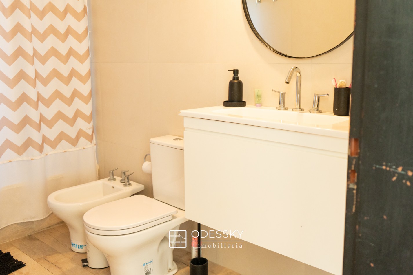 Chacras de Uribelarrea- Cañuelas - Hermosa Casa quinta en venta