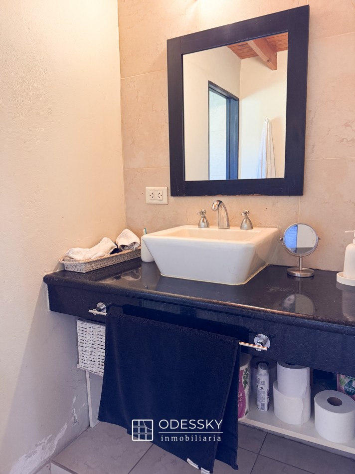 Chacras de Uribelarrea- Cañuelas - Hermosa Casa quinta en venta