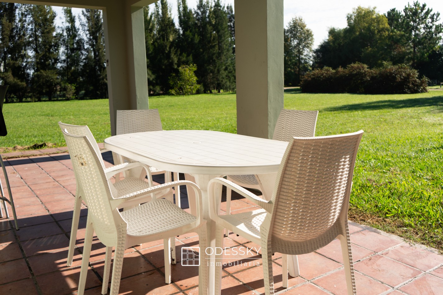 Chacras de Uribelarrea- Cañuelas - Hermosa Casa quinta en venta