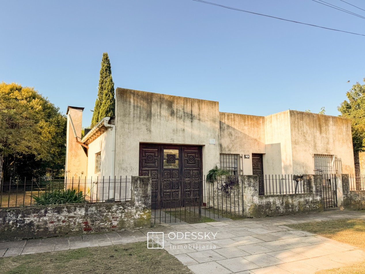 CAÑUELAS Casa en venta con espectacular lote -APTA CREDITO HIPOTECARIO