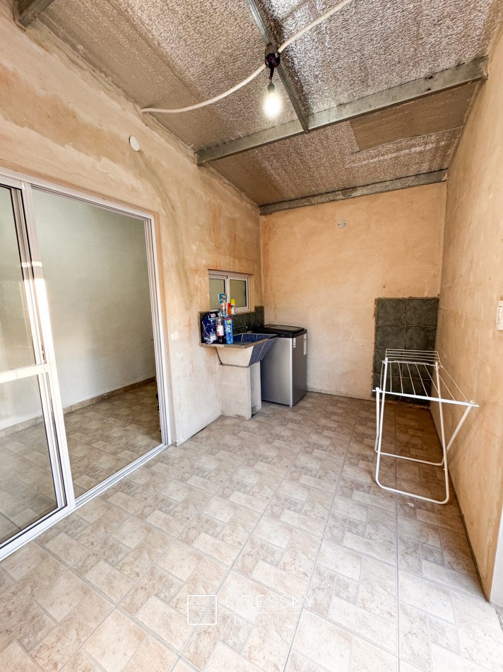  Cañuelas- 3 propiedades en un mismo lote- Ideal para vivir y obtener renta.