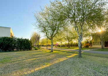 Cañuelas-Lote en Venta en Club de Campo Las Cañuelas 