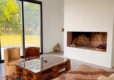 En ALQUILER o VENTA! Hermosa casa de Campo en Puesto viejo , Club de campo de polo - Ruta 6 km 82 , Cañuelas.